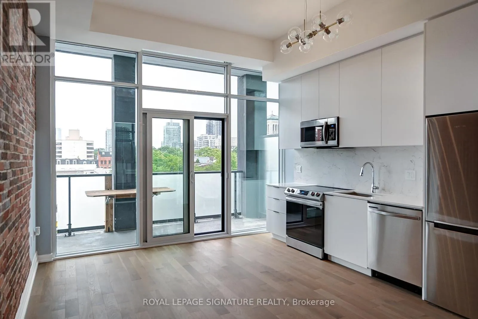 Apartment for rent: 421 - 50 Power Street, Toronto, Ontario M5A 0V3