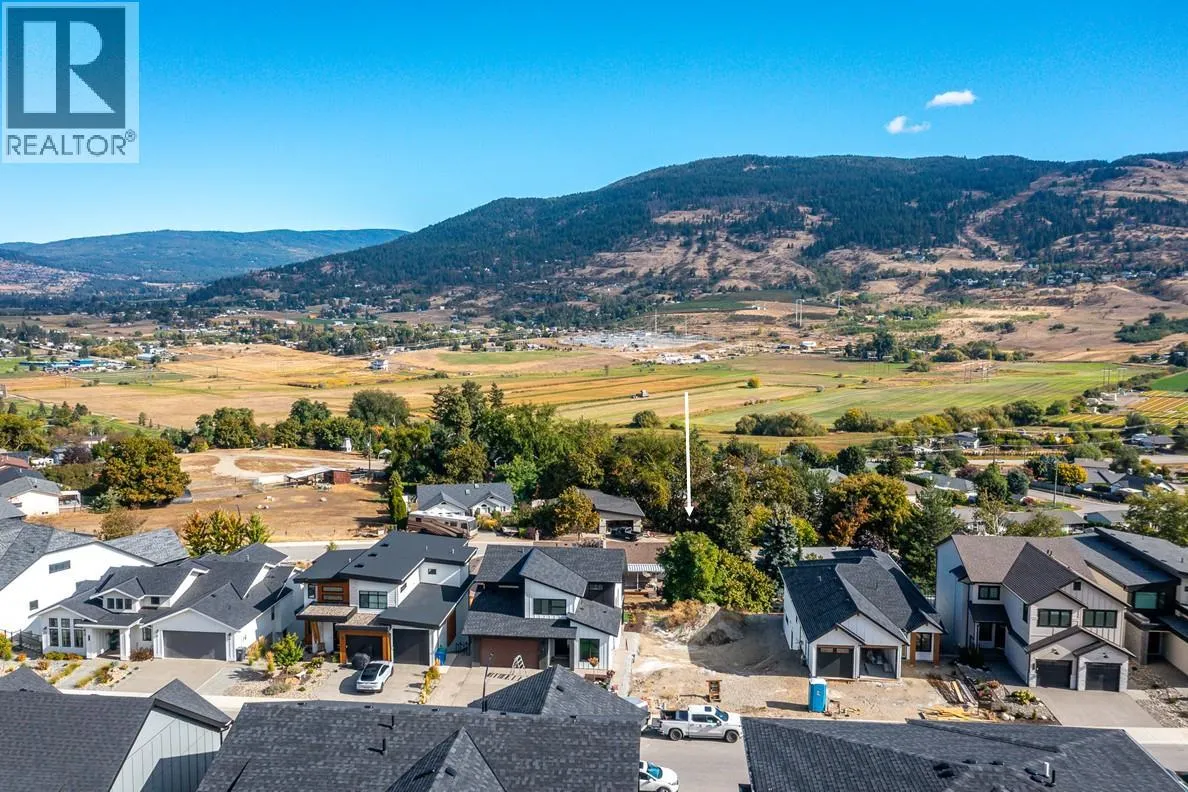 Other for rent: 421 Morningview Drive, Coldstream, British Columbia V1B 0B5