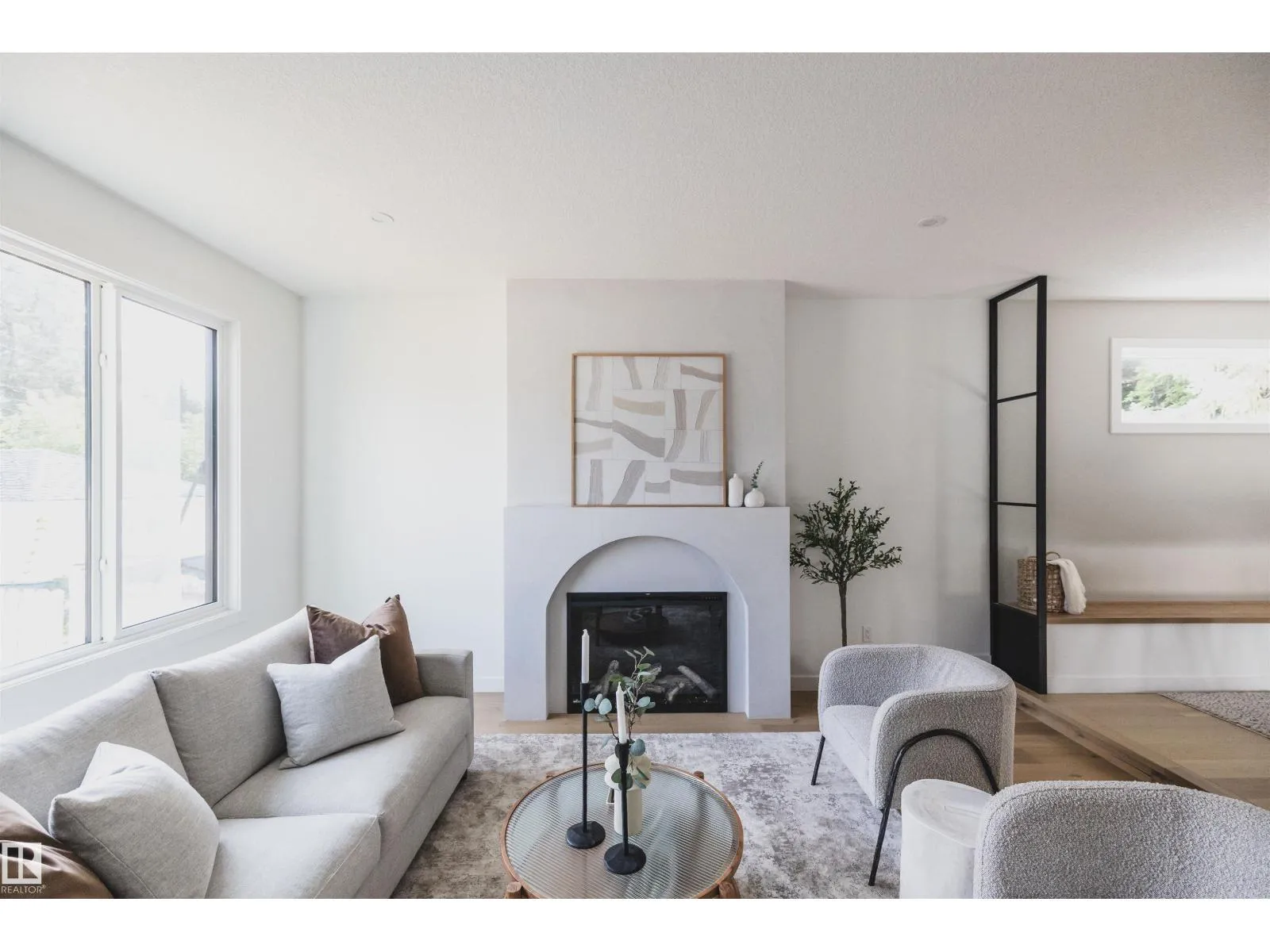 House for rent: 4216 121 St Nw, Edmonton, Alberta T6J 1Y8