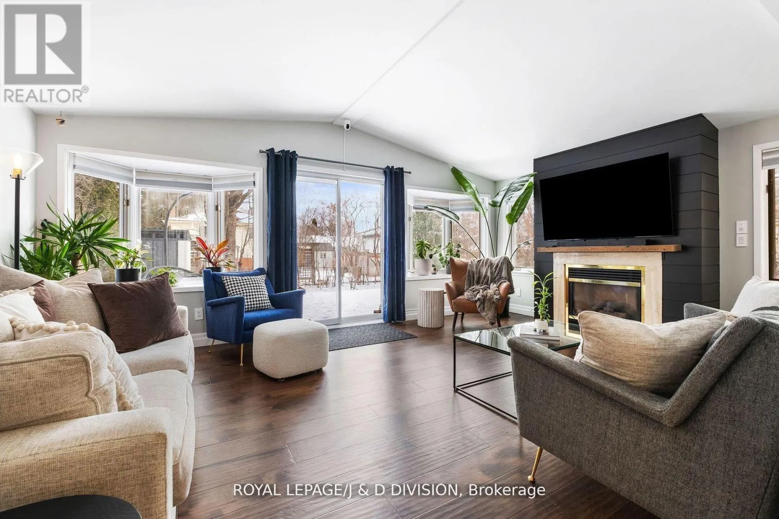 House for rent: 4226 Longmoor Drive, Burlington, Ontario L7L 4Z9