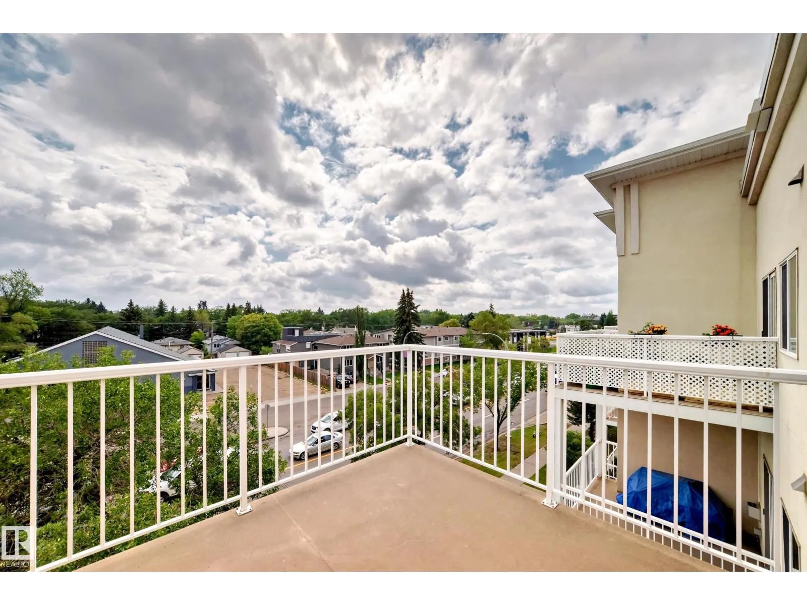 Apartment for rent: #423 8528 82 Av Nw, Edmonton, Alberta T6C 0Y8