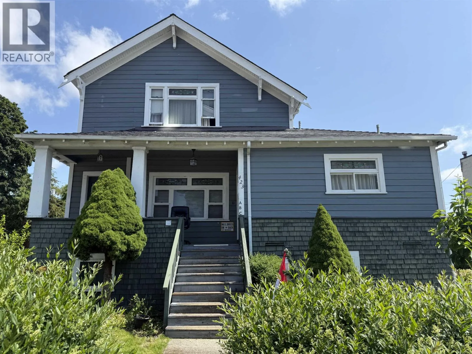 423 Sixth Street, New Westminster, British Columbia V3L 3B1