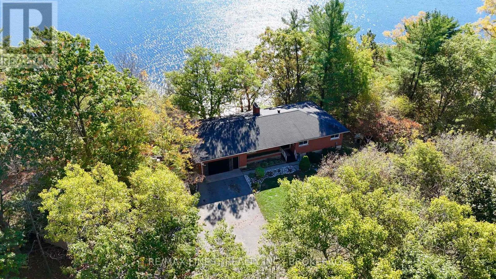 House for rent: 4236 Pine Ridge Drive, Frontenac, Ontario K0H 2W0