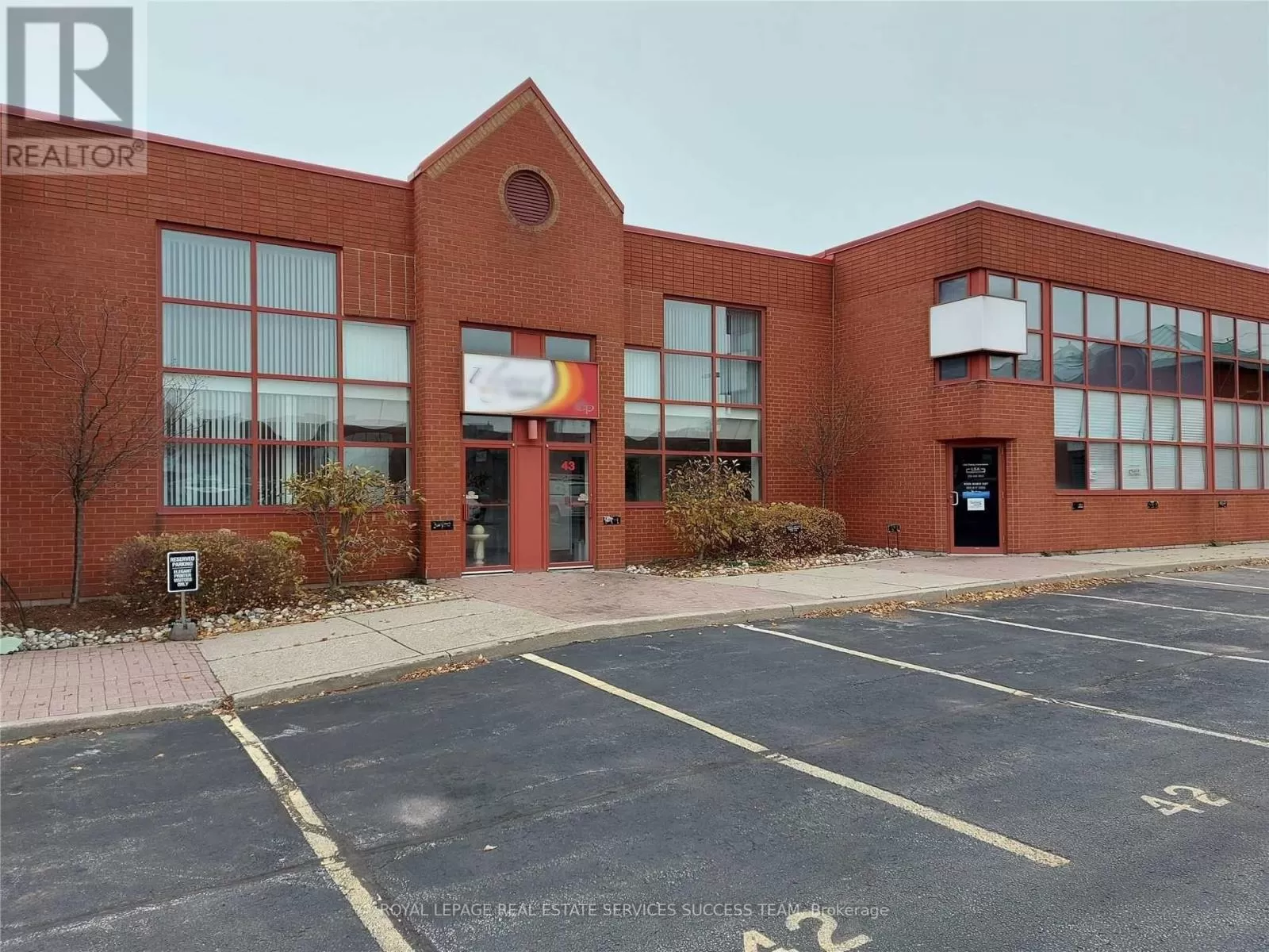 42-43 - 5100 South Service Road, Burlington, Ontario L7L 6A5