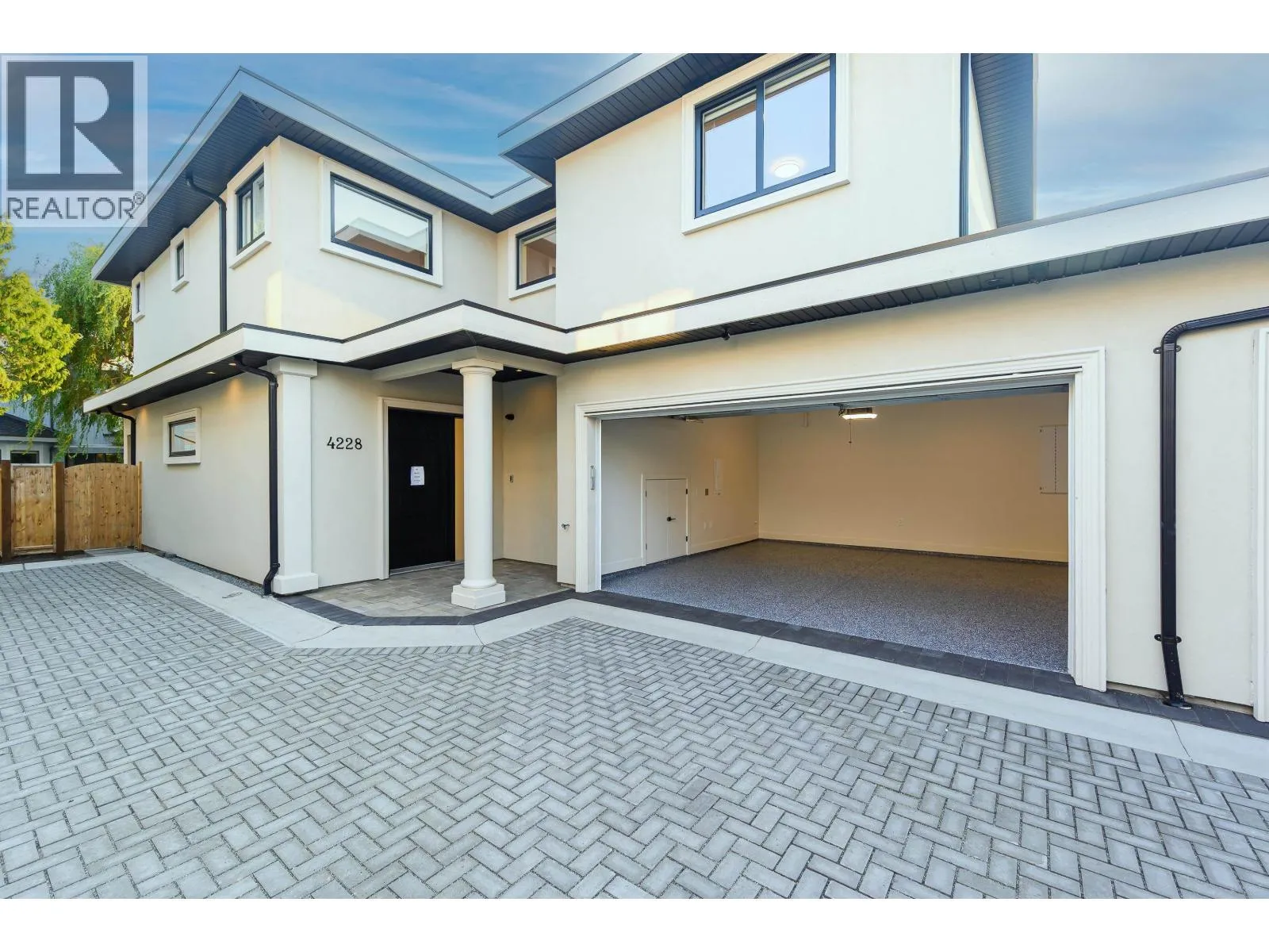 Duplex for rent: 4246 Williams Road, Richmond, British Columbia V0V 0V0