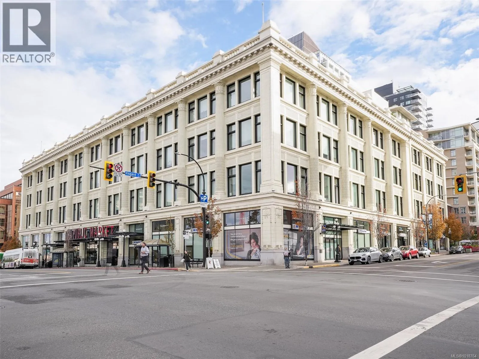 Apartment for rent: 425 770 Fisgard St, Victoria, British Columbia V8W 0B8