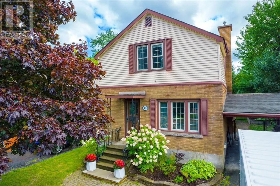 House for rent: 425 Wembley, Greater Sudbury, Ontario P3E 1P1