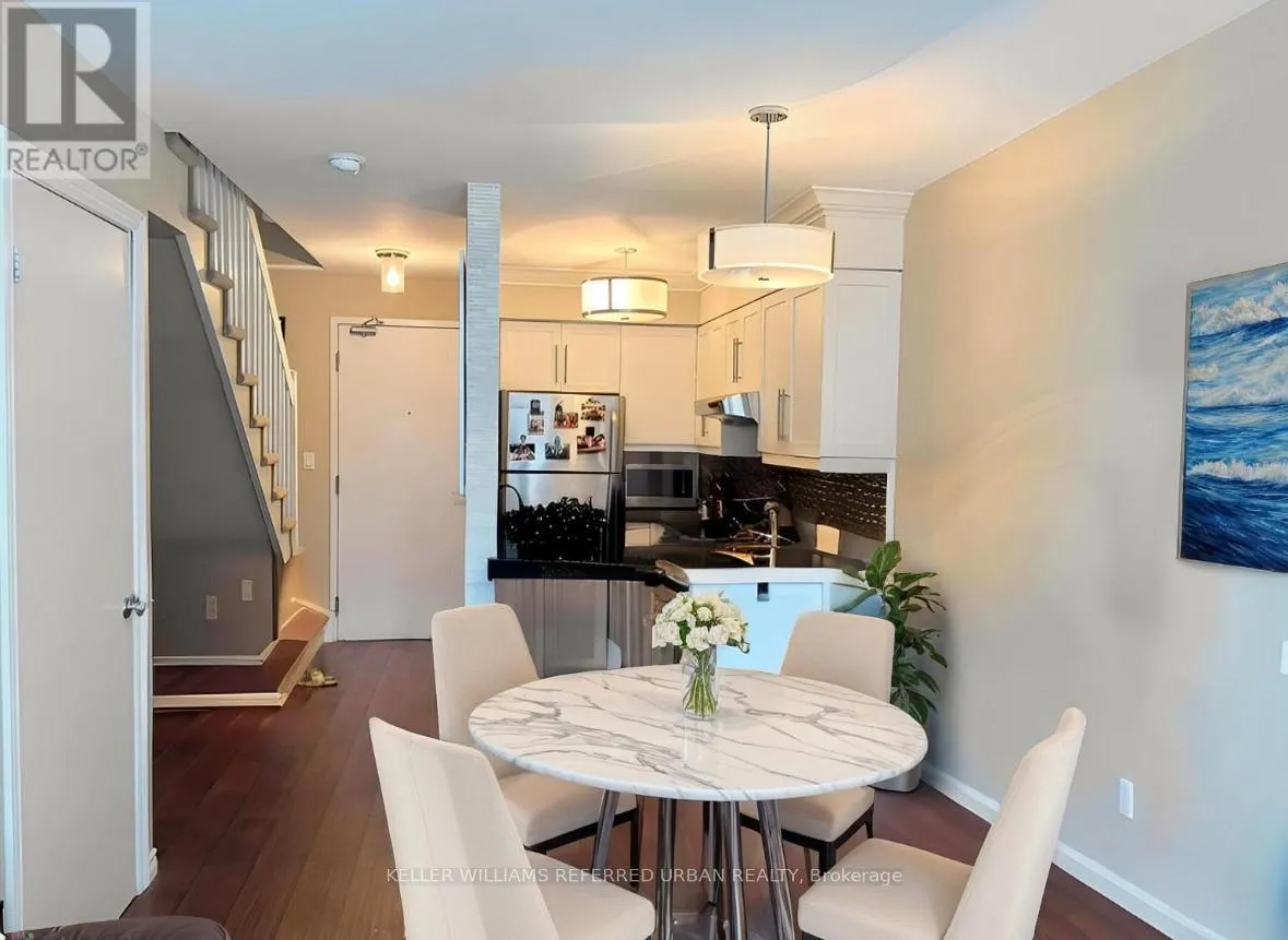 Apartment for rent: 426 - 1029 King Street W, Toronto, Ontario M6K 3M9