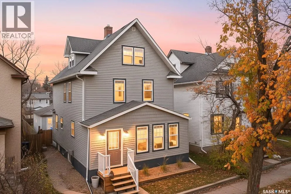 House for rent: 426 Moose Square, Moose Jaw, Saskatchewan S6H 4B1