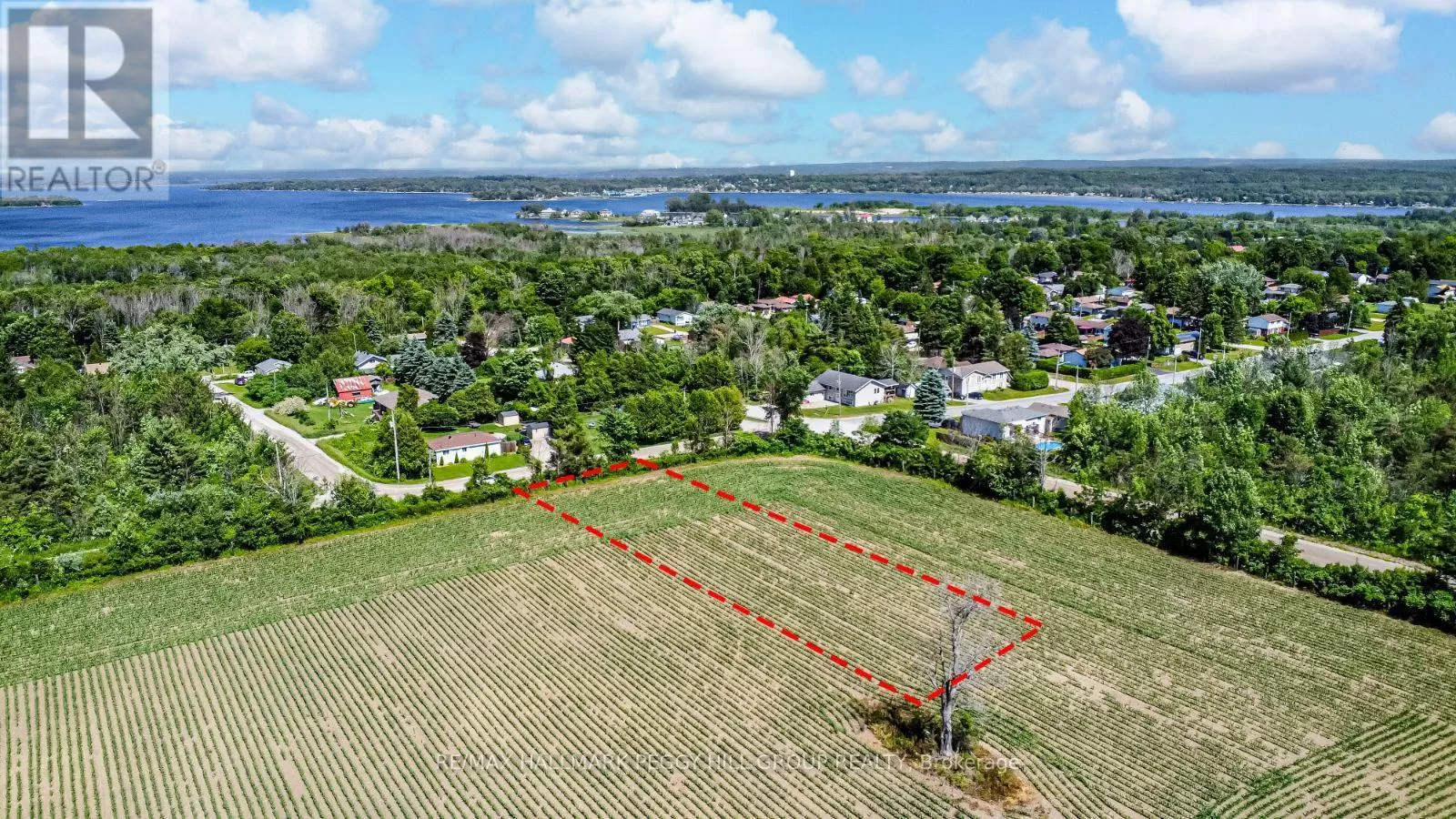 426 Seventh Avenue, Tay, Ontario L0K 1R0