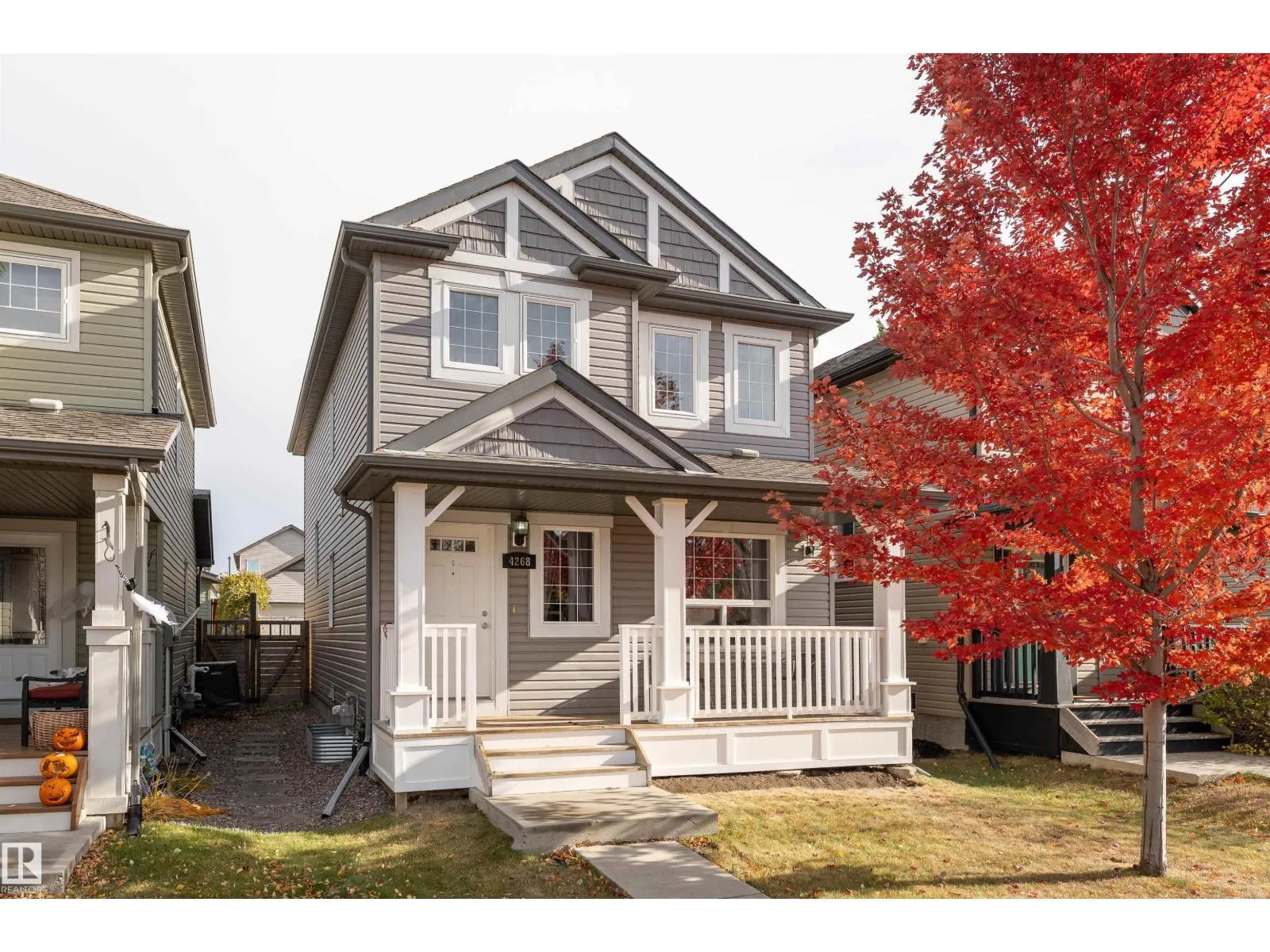 House for rent: 4268 Summerland Dr, Sherwood Park, Alberta T8H 0R2