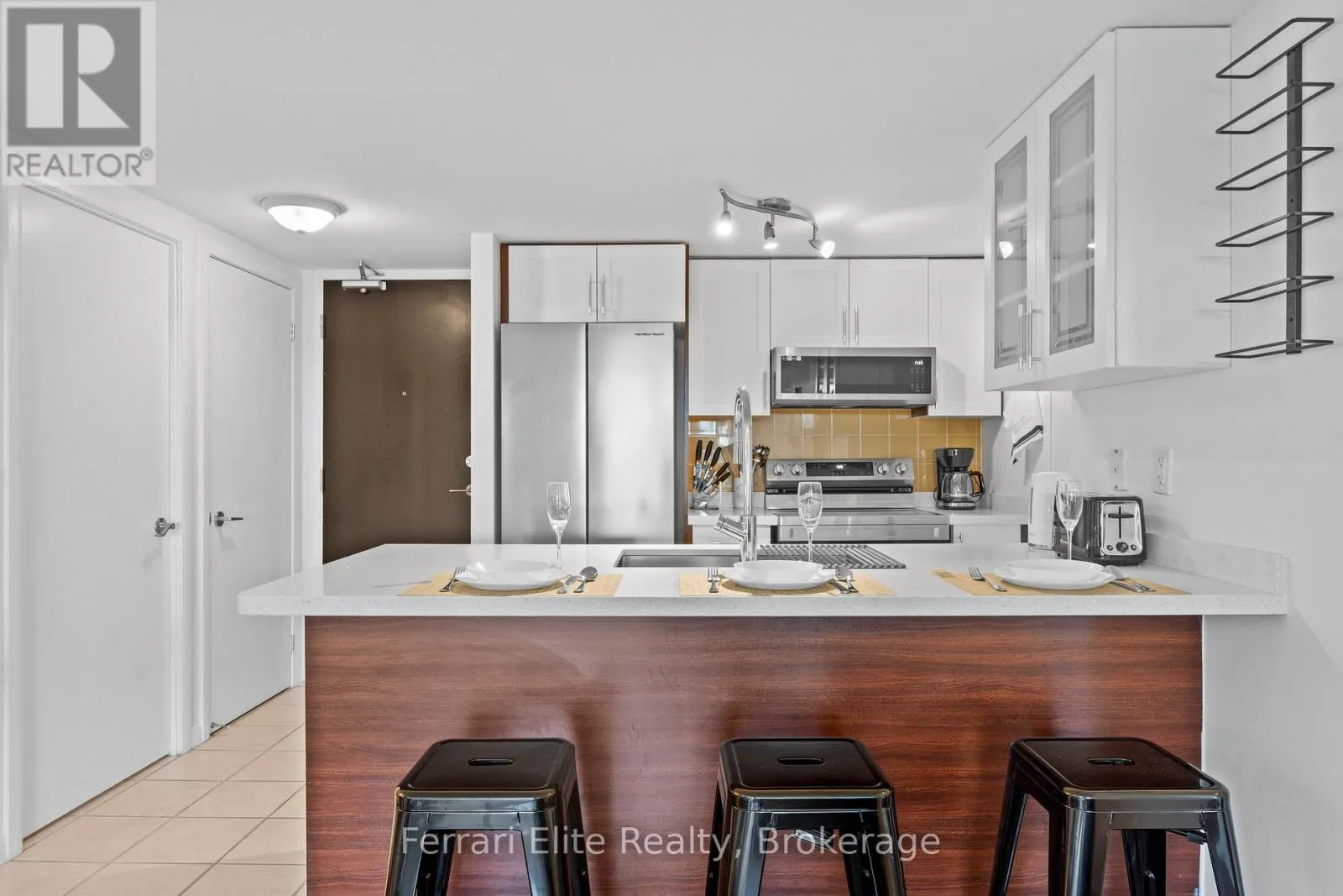 Apartment for rent: 427 - 231 Fort York Boulevard, Toronto, Ontario M5V 1B2