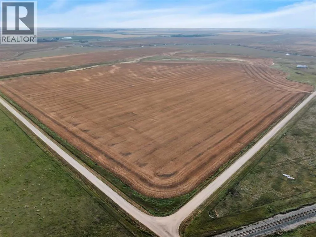 4;27;25;32;nw, Rural Rocky View County, Alberta T1Z 0L5