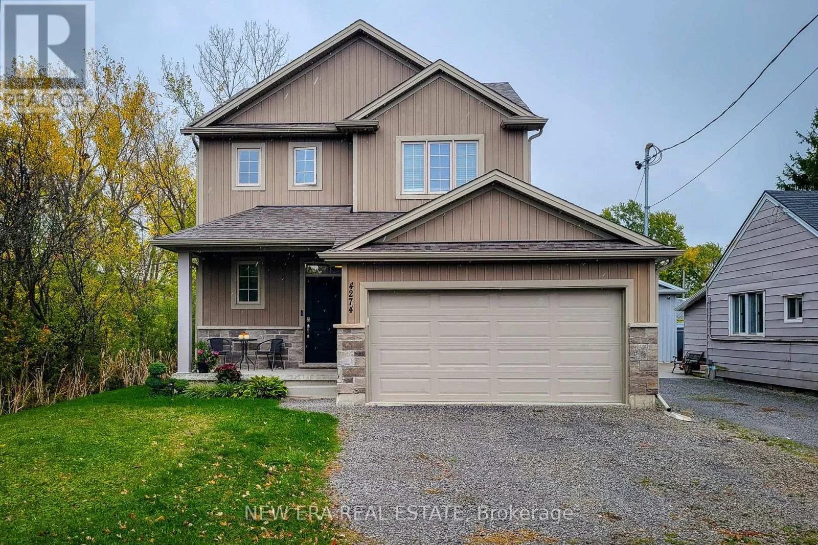 House for rent: 4274 Sixth Avenue, Niagara Falls, Ontario L2E 4S8