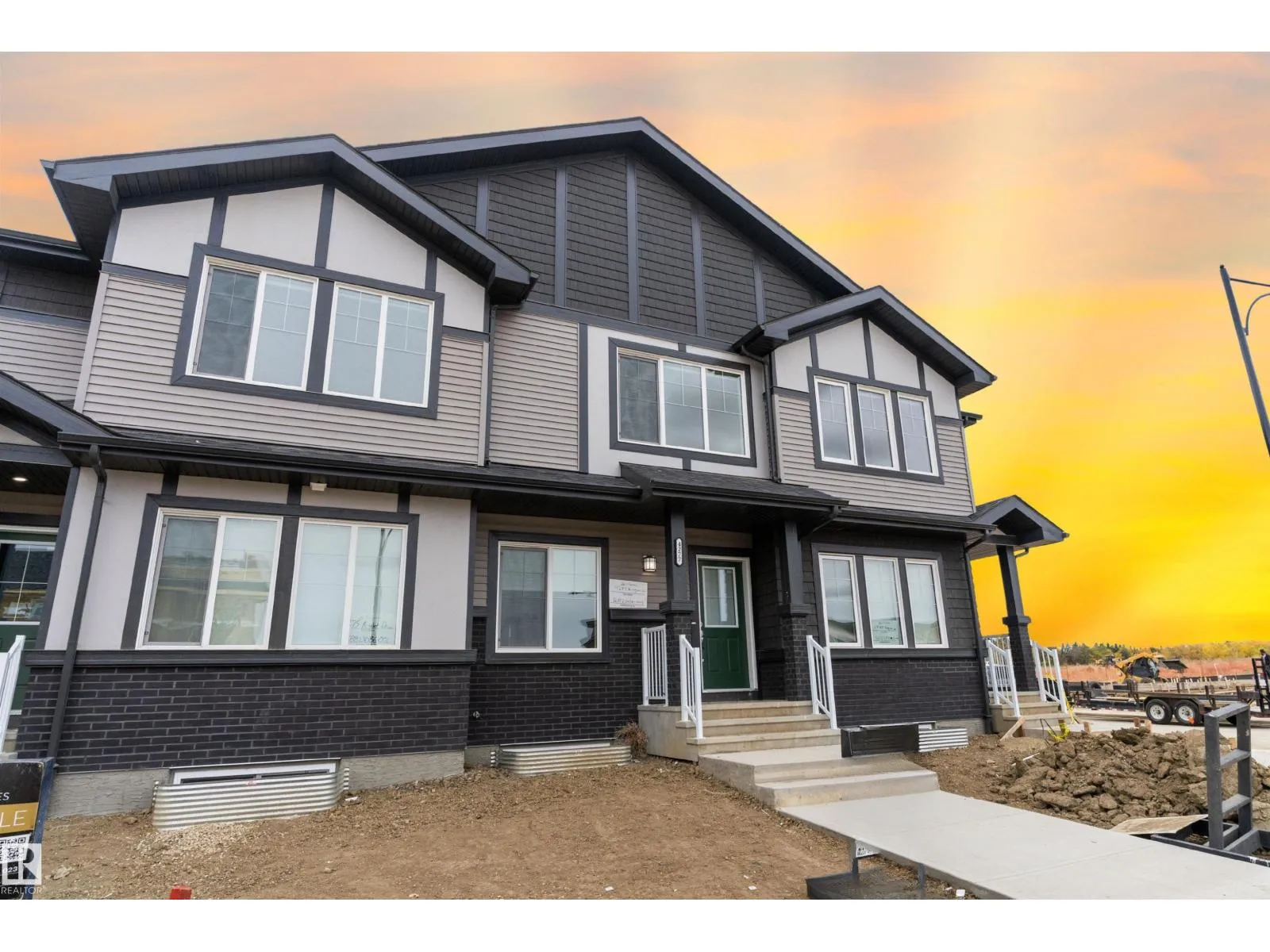 Row / Townhouse for rent: 4277 Kinglet Drive Nw, Edmonton, Alberta T5S 2C2