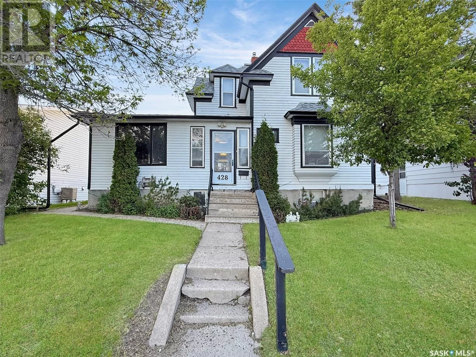 Triplex for rent: 428 1st Avenue Nw, Swift Current, Saskatchewan S9H 0N4