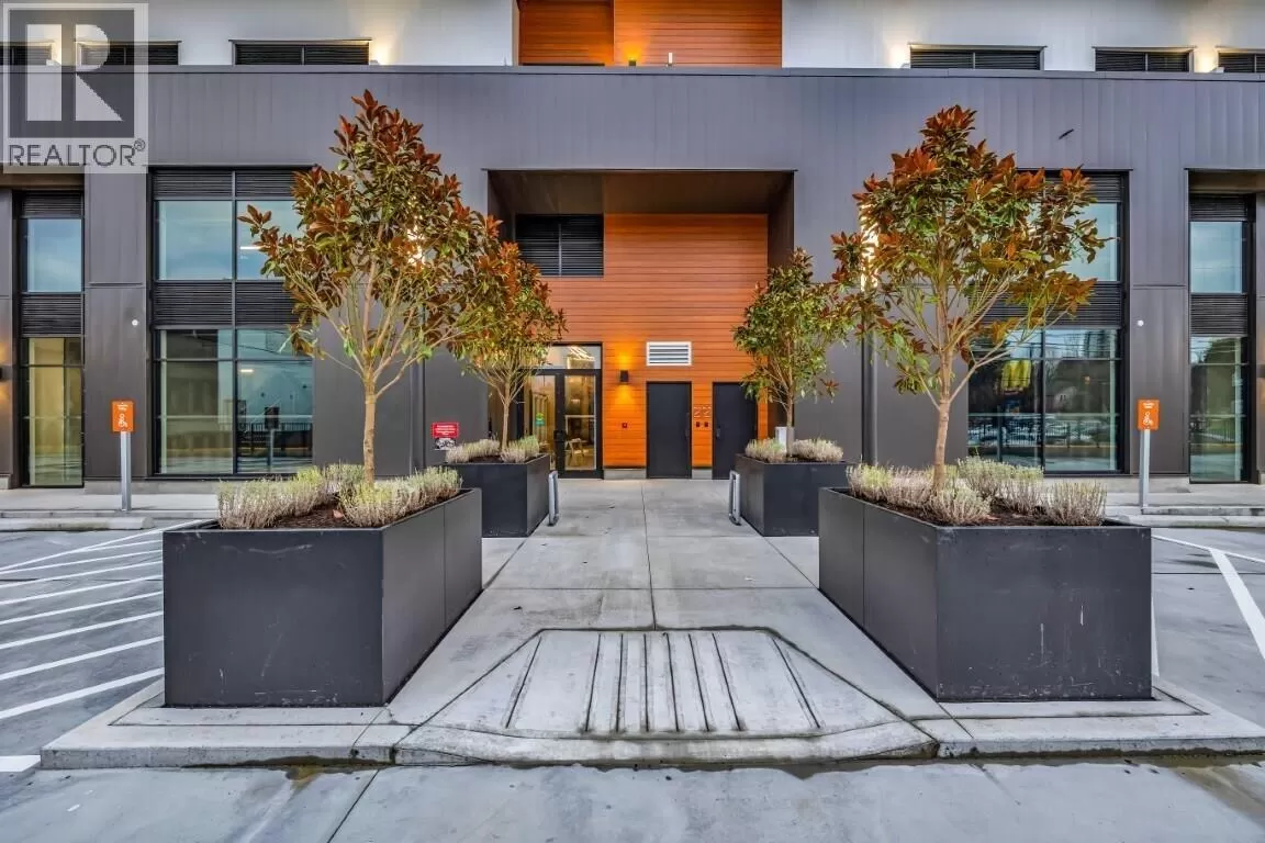 428 8188 Manitoba Street, Vancouver, British Columbia V5X 3A2