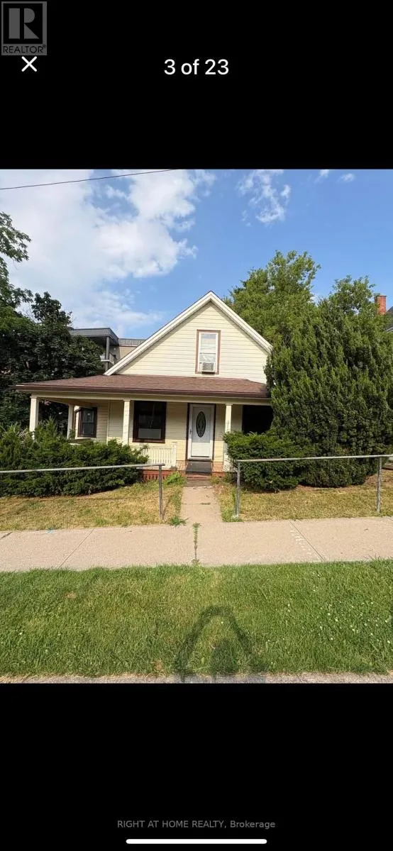 Duplex for rent: 4287 Queen  (main Unit ) Street, Lincoln, Ontario L0R 1B0