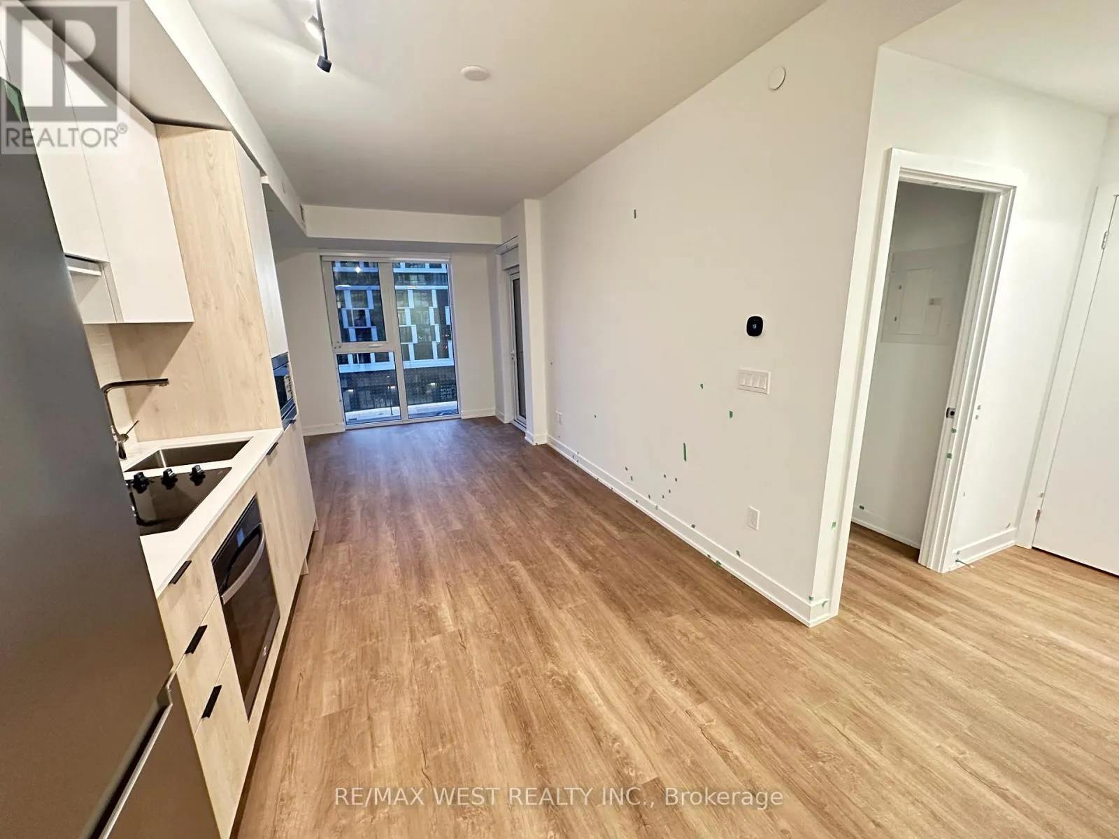 Apartment for rent: 429 - 1007 The Queensway Avenue, Toronto, Ontario M8Z 0C6