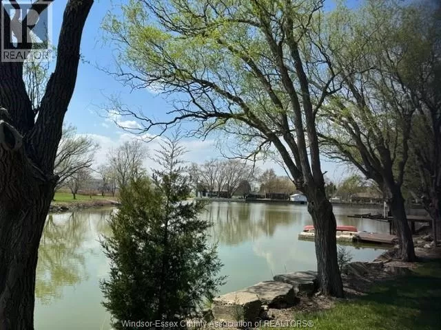 No Building for rent: 429 East Ruscom River Road, Lakeshore, Ontario N0R 1S0