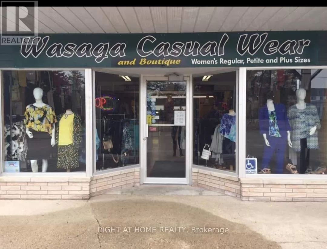 Residential Commercial Mix for rent: 43 19th Street N, Wasaga Beach, Ontario L9Z 2H5
