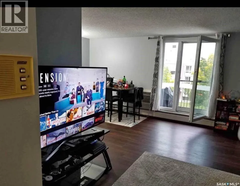 Apartment for rent: 43 43 Centennial Street, Regina, Saskatchewan S4S 6W3