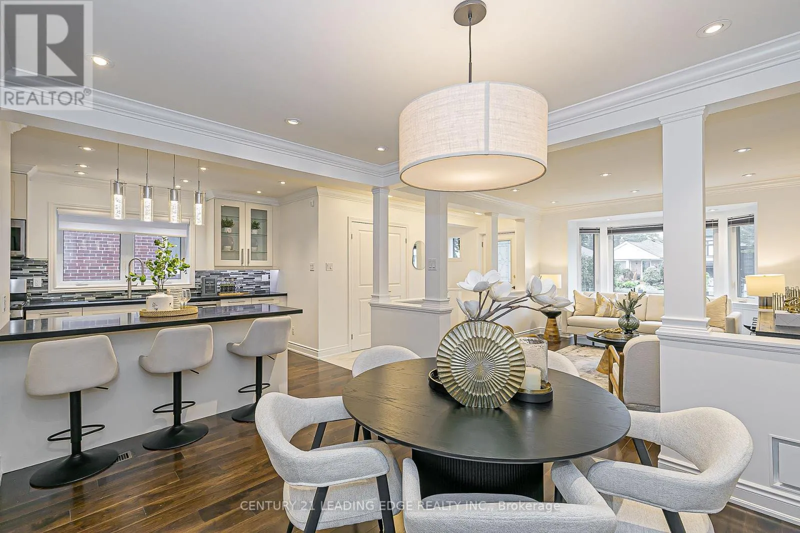 House for rent: 43 Barclay Road, Toronto, Ontario M3H 3E2