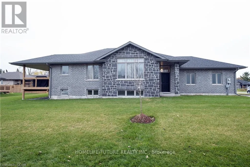 House for rent: 43 Chelford Crescent, Belleville, Ontario K8N 4J8