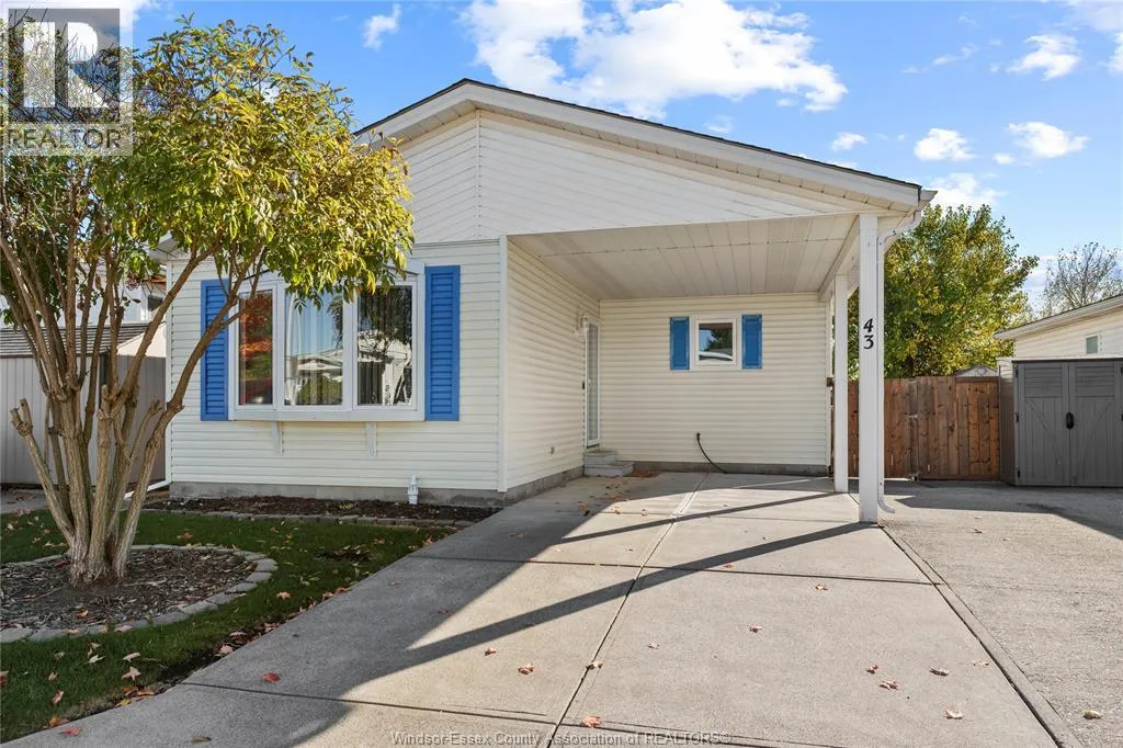 43 Cherry Street, McGregor, Ontario N0R 1J0