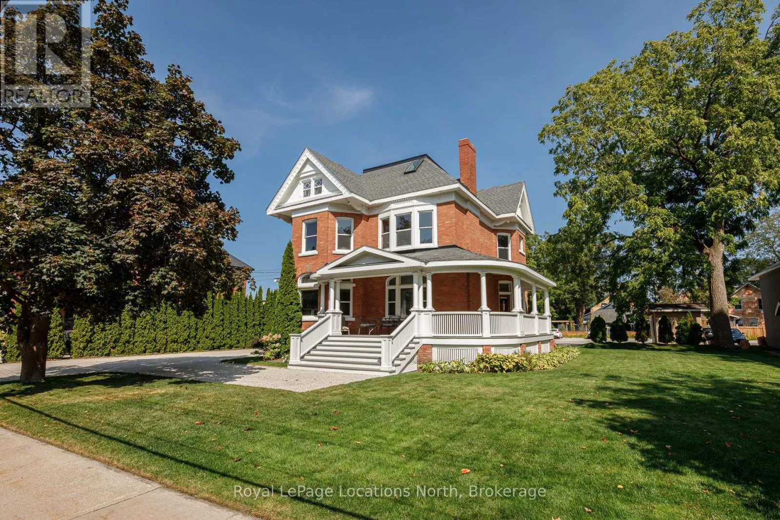 43 Elgin Street, Collingwood, Ontario L9Y 3L6