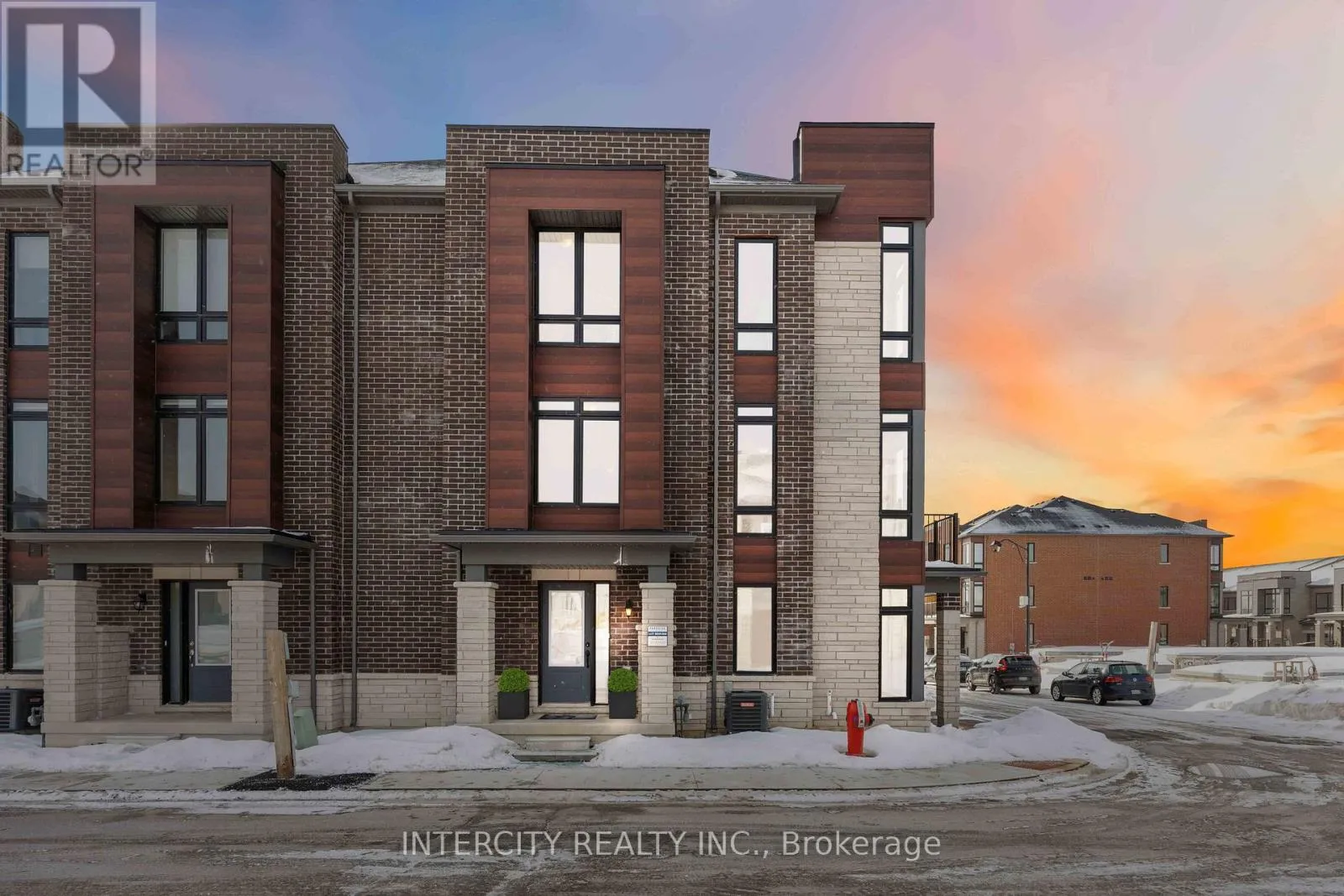 Row / Townhouse for rent: 43 Griffith Street, Aurora, Ontario L4G 4A6