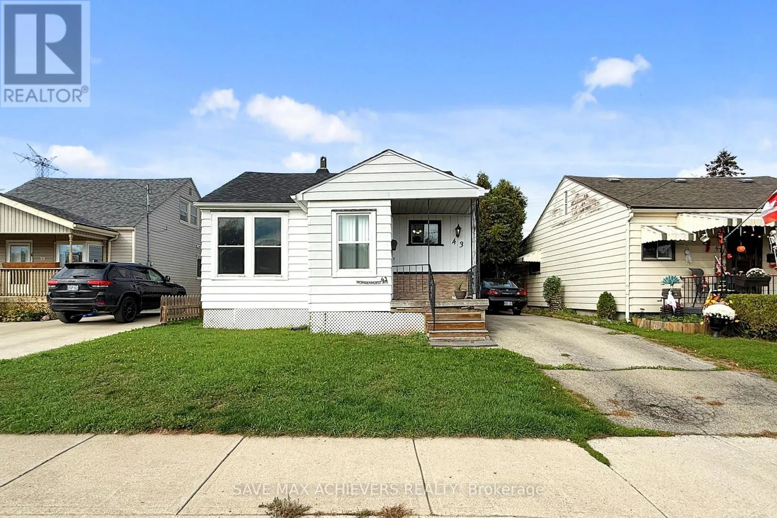 House for rent: 43 Normanhurst Avenue, Hamilton, Ontario L8H 5M3