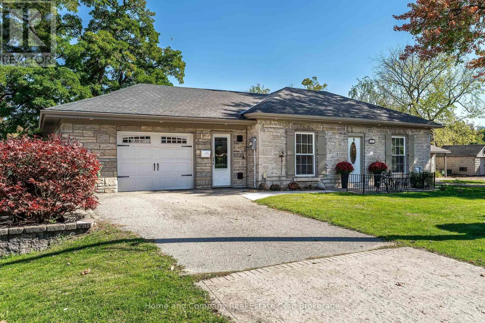 House for rent: 43 Thomas Street, St. Marys, Ontario N4X 1A2