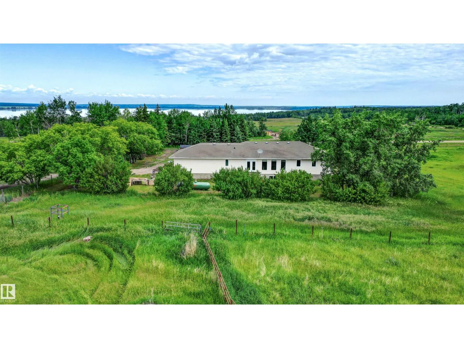 House for rent: 43021 Twp Rd 602, Rural Bonnyville M.D., Alberta T9N 2J3