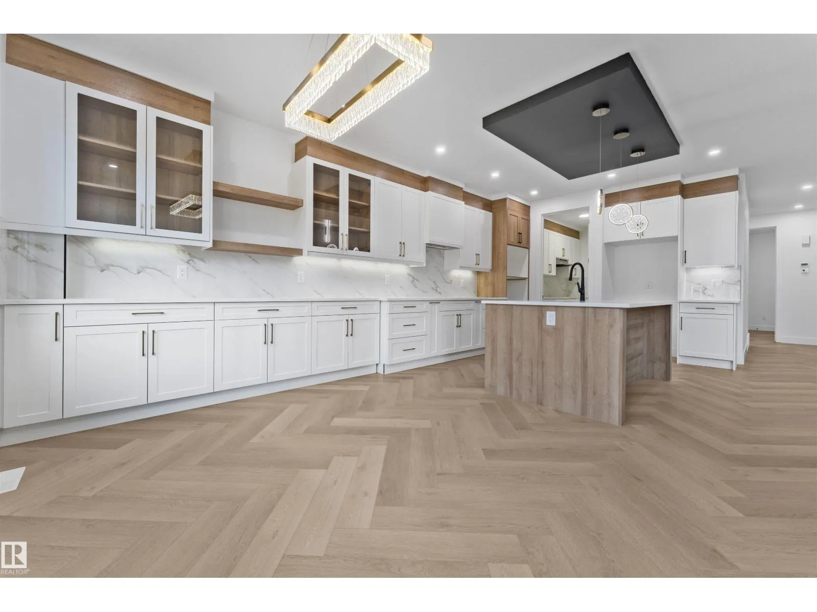 House for rent: 4305 36 St, Beaumont, Alberta T4X 3G6