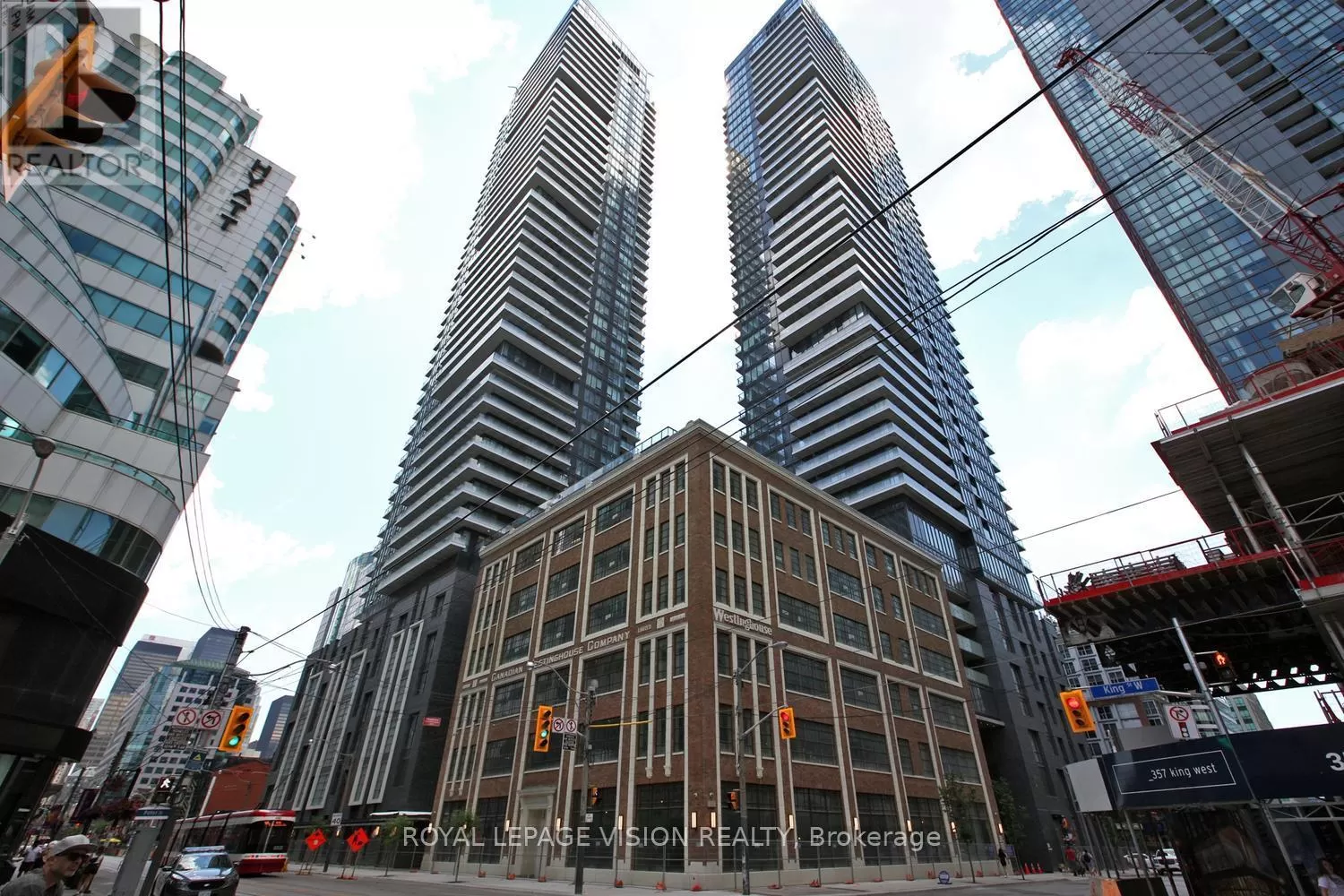 Apartment for rent: 4307 - 115 Blue Jays Way, Toronto, Ontario M5V 0N4