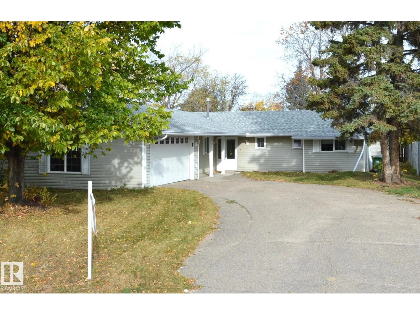 House for rent: 4308 44 St, Bonnyville Town, Alberta T9N 1R9