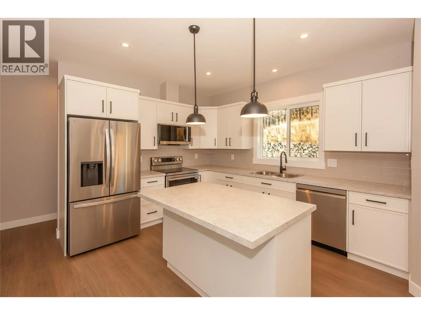 House for rent: 431 Poplar Drive, Logan Lake, British Columbia V0K 1W0