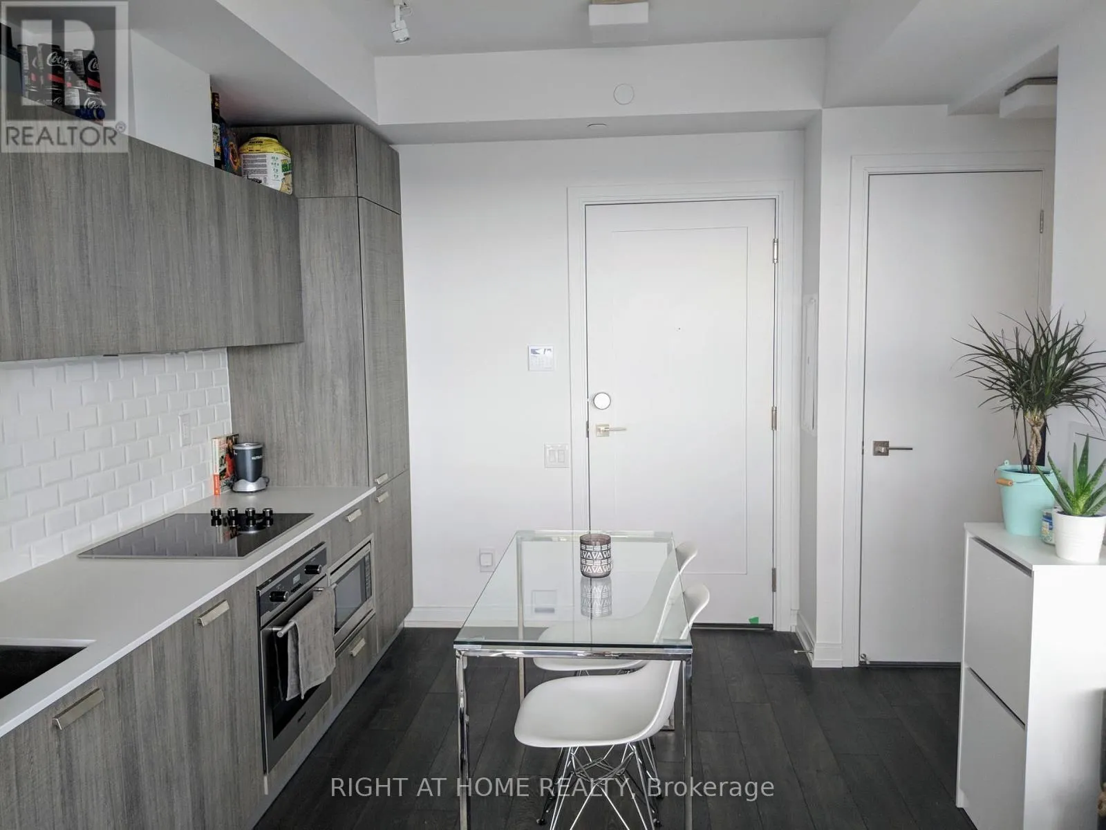 Apartment for rent: 4310 - 50 Charles Street E, Toronto, Ontario M4Y 0C3