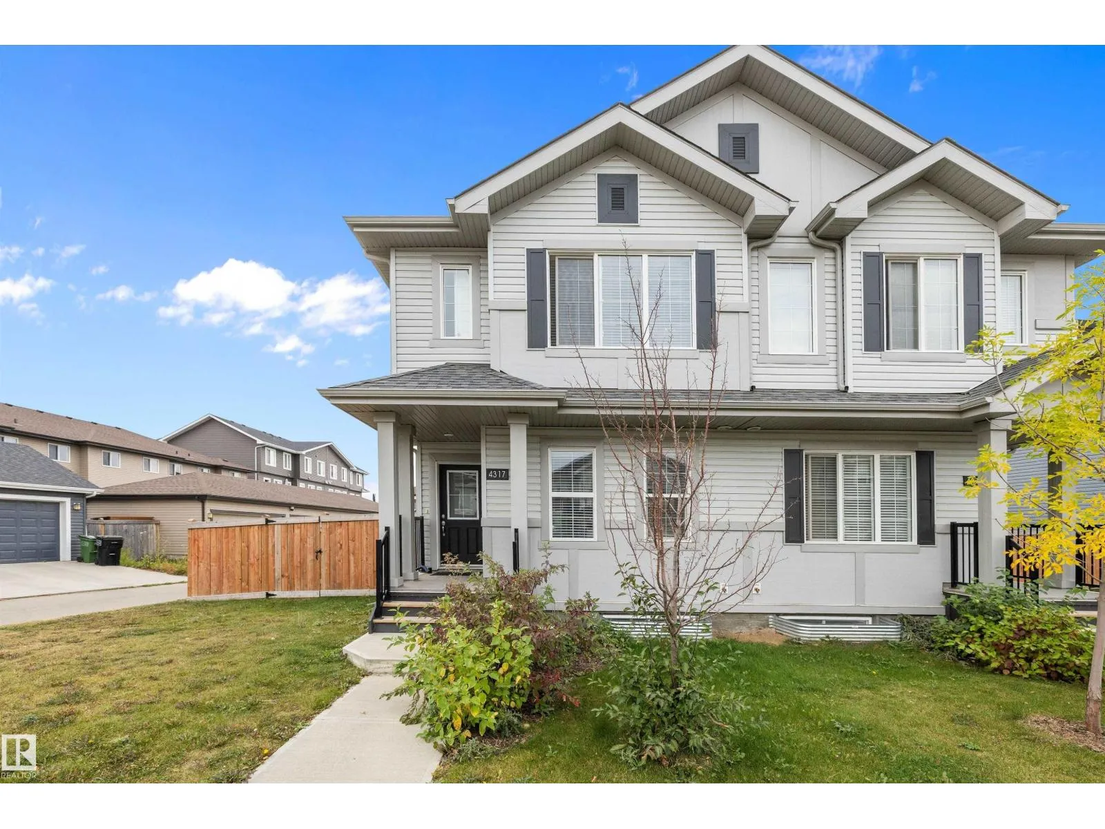 Duplex for rent: 4317 Cooke Ln Sw, Edmonton, Alberta T6W 4M7