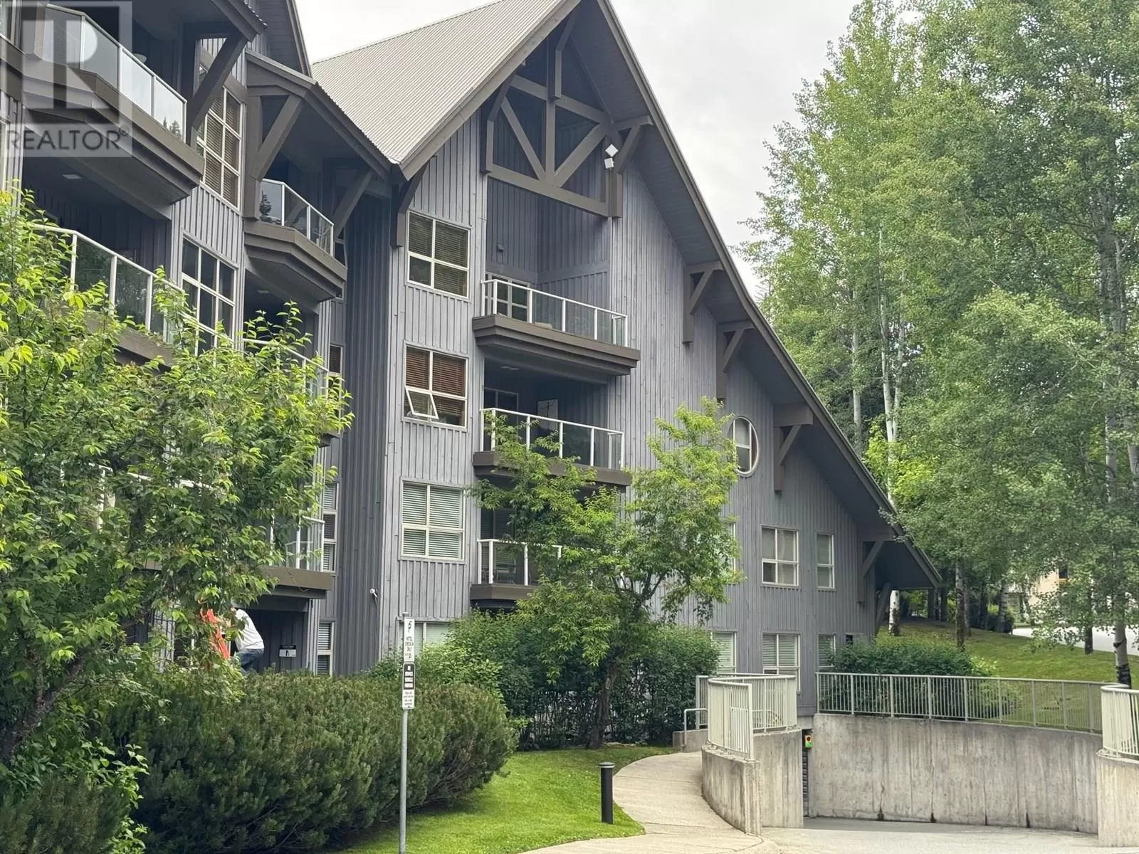 Apartment for rent: 432 4800 Spearhead Drive, Whistler, British Columbia V8E 1G1