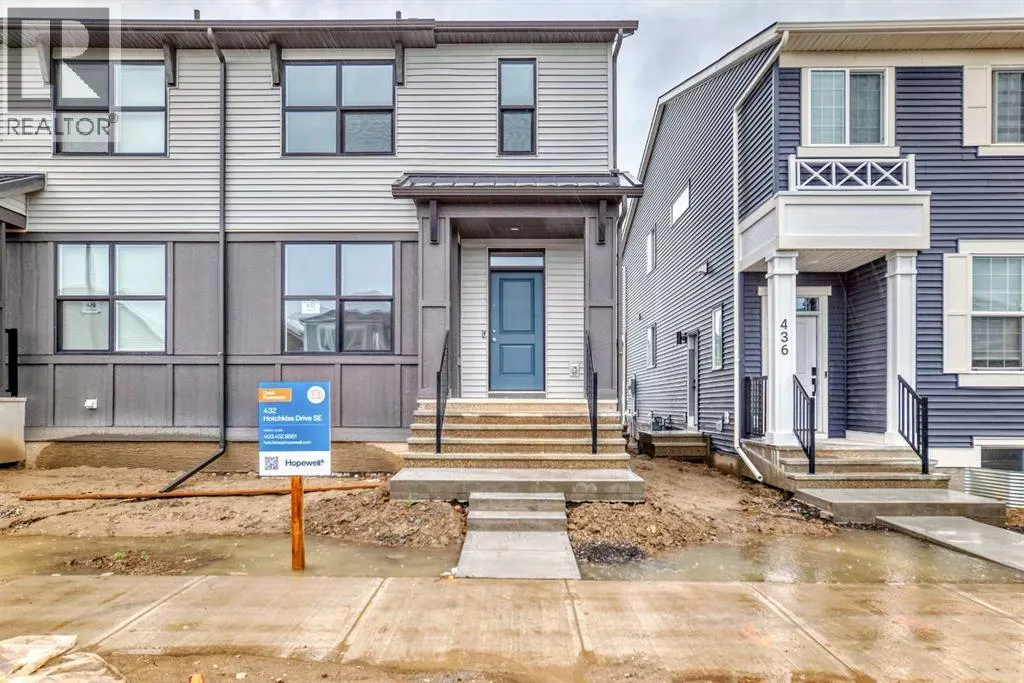 Duplex for rent: 432 Hotchkiss Drive Se, Calgary, Alberta T3S 0S9