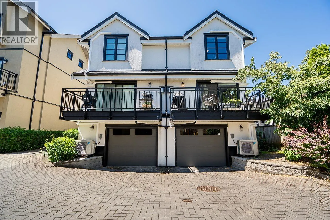 Row / Townhouse for rent: 4320 Knight Street, Vancouver, British Columbia V5N 3M5