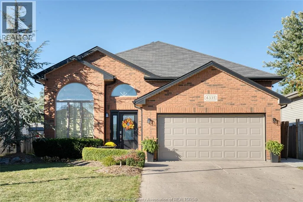 House for rent: 4335 St. Clair Avenue, LaSalle, Ontario N9H 2N3