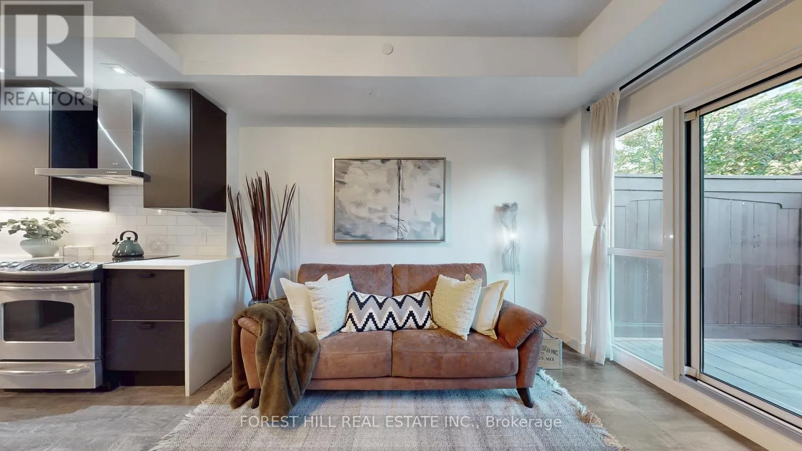 Apartment for rent: 434 - 165 Legion Road N, Toronto, Ontario M8Y 0A1