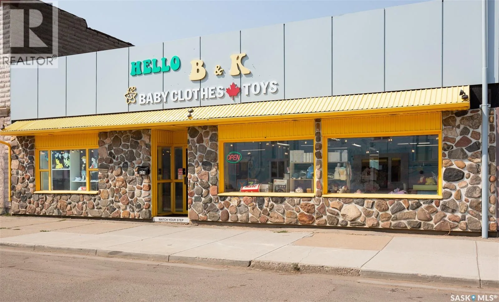 Retail for rent: 434 Athabasca Street E, Moose Jaw, Saskatchewan S6H 0L8