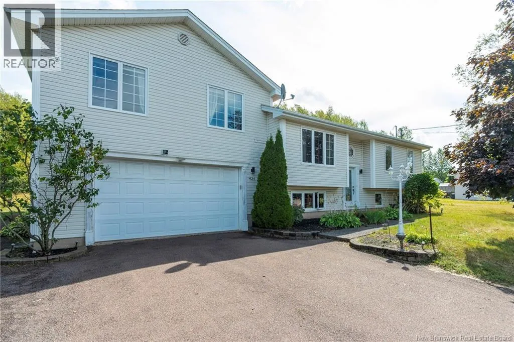 Duplex for rent: 434 Fox Creek Road, Dieppe, New Brunswick E1A 7M7