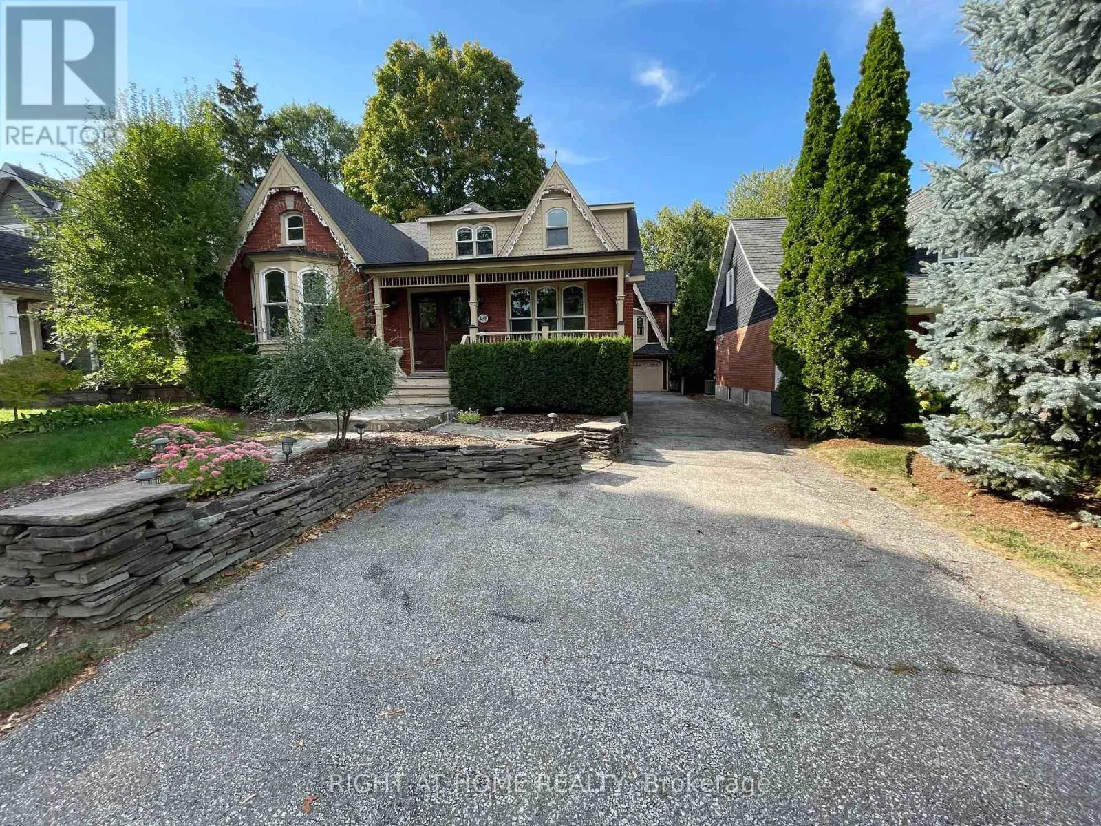 House for rent: 435 Maple Avenue, Oakville, Ontario L6J 2J2