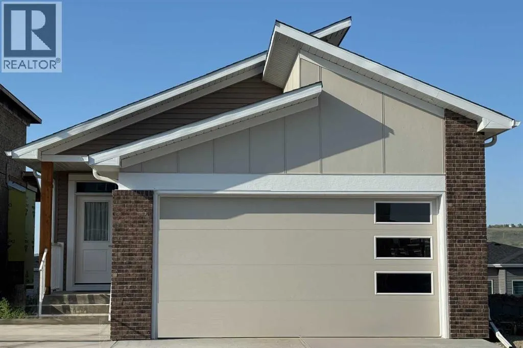 House for rent: 435 Rivercrest Road, Cochrane, Alberta T4C 3C6