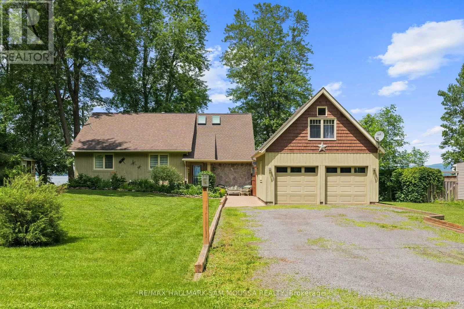 House for rent: 4350 Armitage Avenue, Ottawa, Ontario K0A 1T0